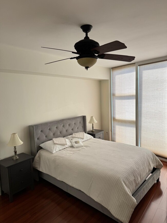 Building Photo - 1800 S Ocean Dr