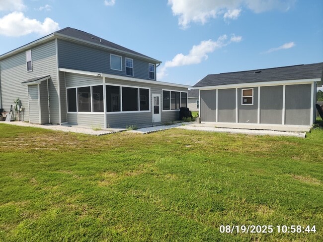 Building Photo - 73 Labrador Ln