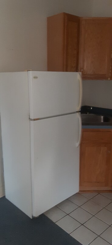 Building Photo - 630 S 48th St