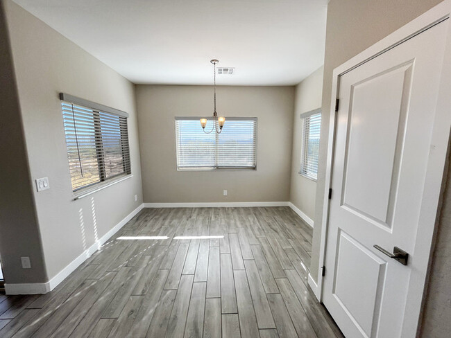 Building Photo - 3Bed/2Bath Home at Rio Verde! $399 MOVE-IN...