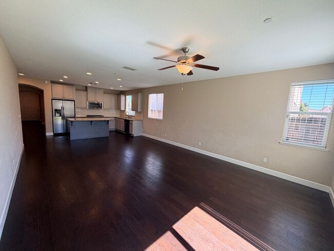 Building Photo - 1587 Manzanita Way