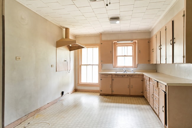 Building Photo - 194 Ouachita 54