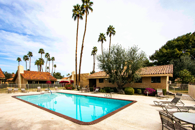 Building Photo - 37640 Los Cocos Dr E