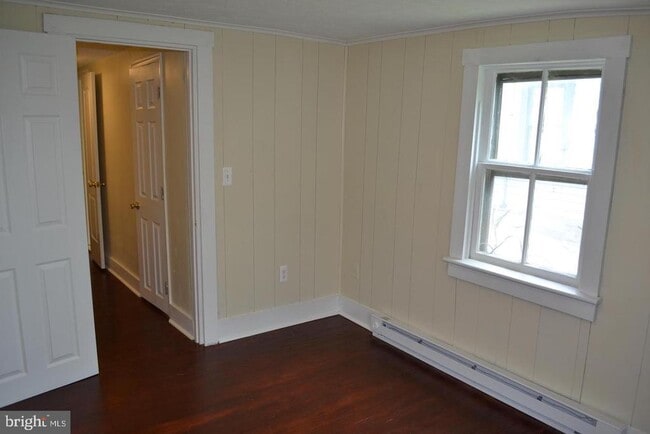 Building Photo - 27 E Pall Mall St