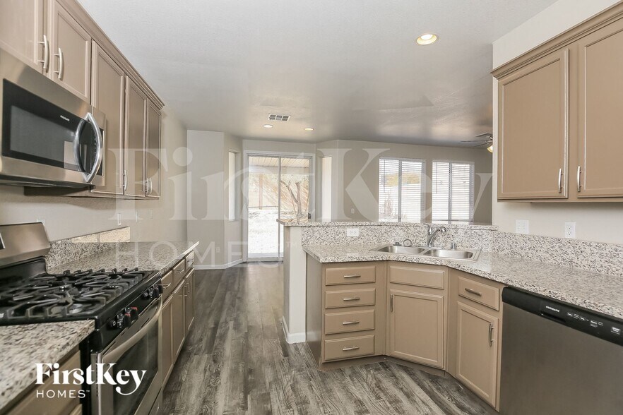 Building Photo - 8125 Starling View Ct