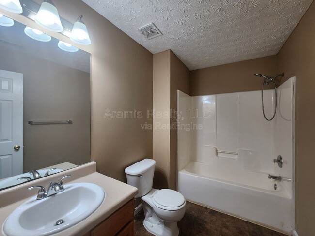 Building Photo - 7266 Tiderace Ct