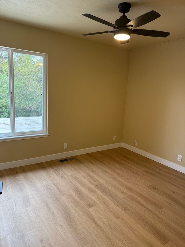 Building Photo - BEAUTIFULLY REMODELED 2 BEDROOM IN CARMICHAEL