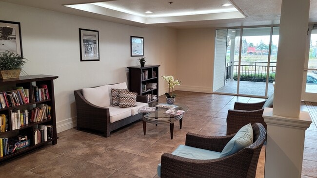 main lobby sitting area - 411 Park Ave