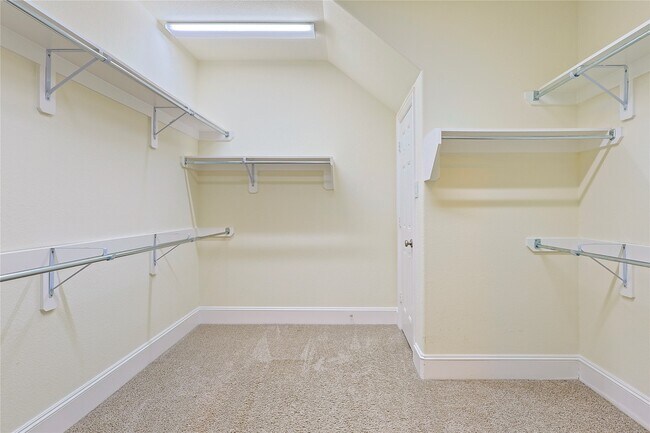 Building Photo - 5919 Solara Ledge Ln