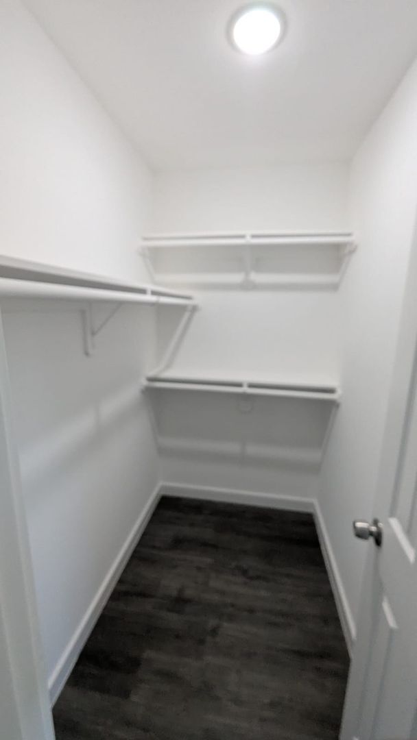 Building Photo - ? Brand-New Unit – 3 Bedrooms, 2.5 Bathroo...