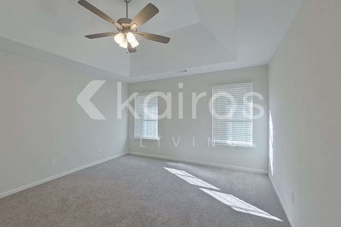 Building Photo - 251 Magnolia Dr