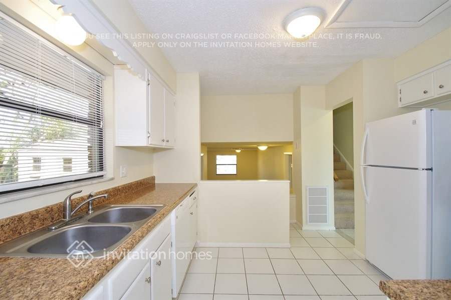 Building Photo - 2246 Sarazen Ct
