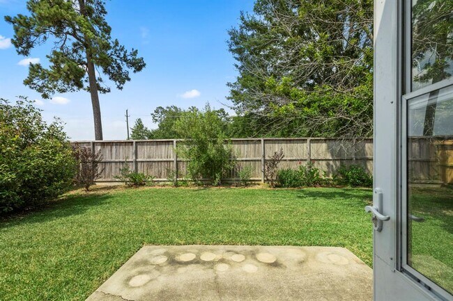 Building Photo - 3211 Falcon Trail Dr