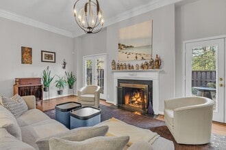 Building Photo - 678 Timber Ln