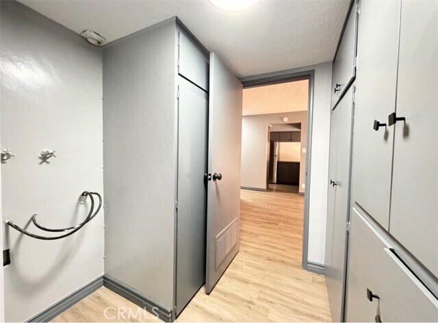 Building Photo - 6979 Palm Ct