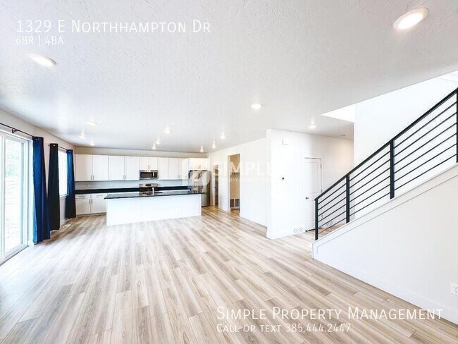 Building Photo - 1329 Northhampton Dr