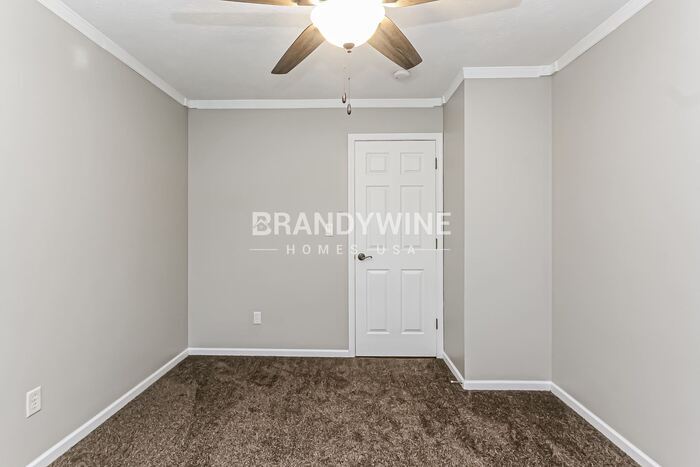 Building Photo - 601 Springmill Dr