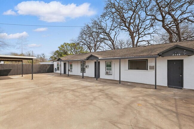 Building Photo - 2336 Minnie St