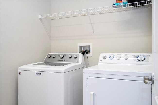 Building Photo - 2342 Crosston Cir