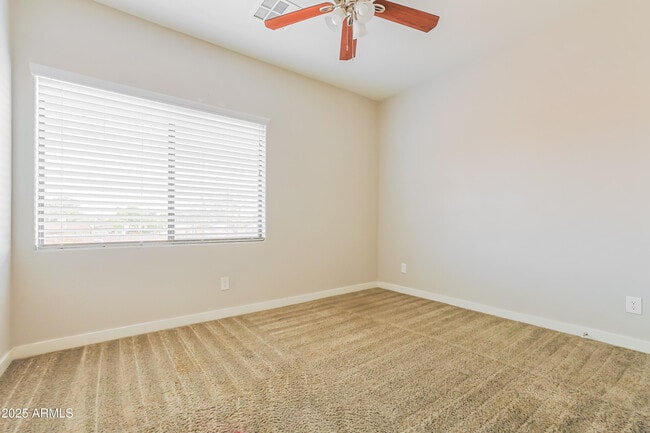 Building Photo - 1119 S Stapley Dr