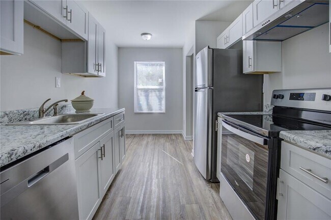 Building Photo - 2340 Beaver Ruin Rd