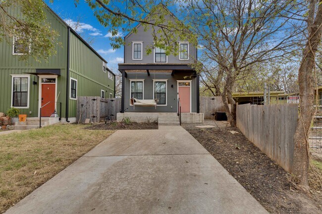 Building Photo - 4631 Marlo Dr