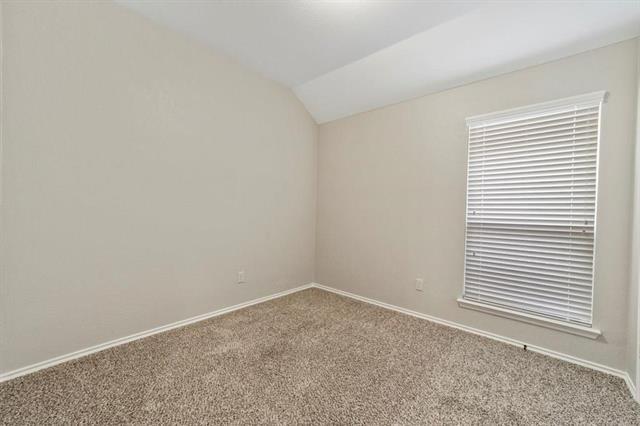 Building Photo - 9901 Pronghorn Rd