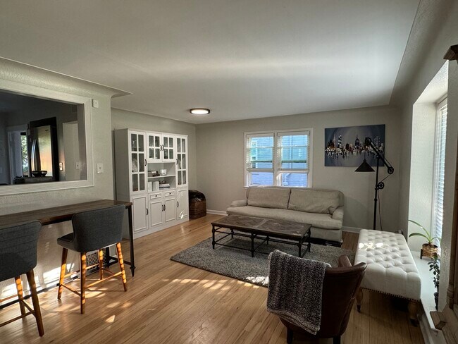 Main Room - 4470 Eliot St