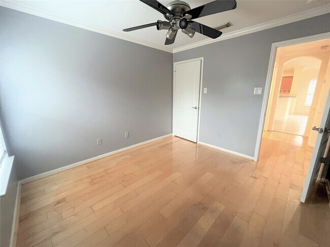 Building Photo - 3010 Calvert Crossing Ct