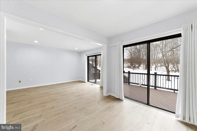 Building Photo - 11 Algonquin Ct