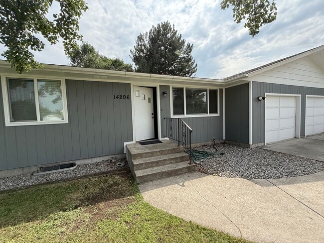 Primary Photo - Valley 3 bed 1.5 bath