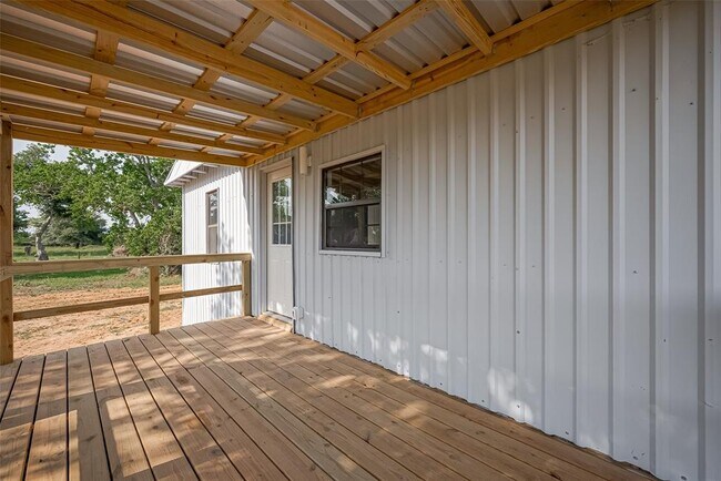 Building Photo - 22334 FM 762 Rd