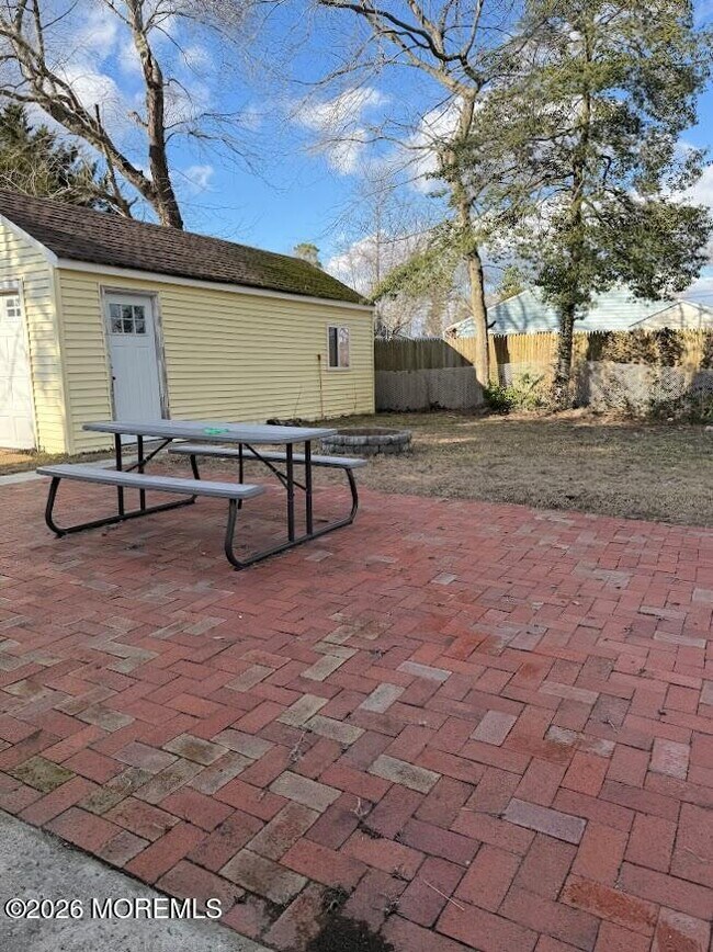 Building Photo - 115 Bay Pkwy