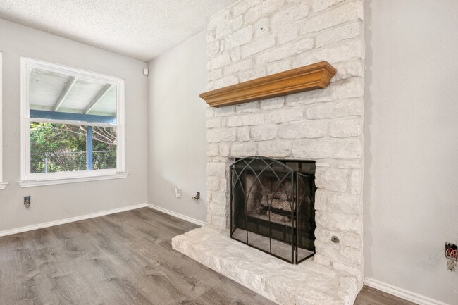 Building Photo - 4509 Alta Loma Dr