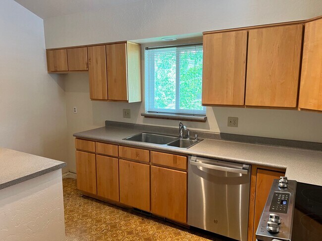 Building Photo - Prospector Townhome