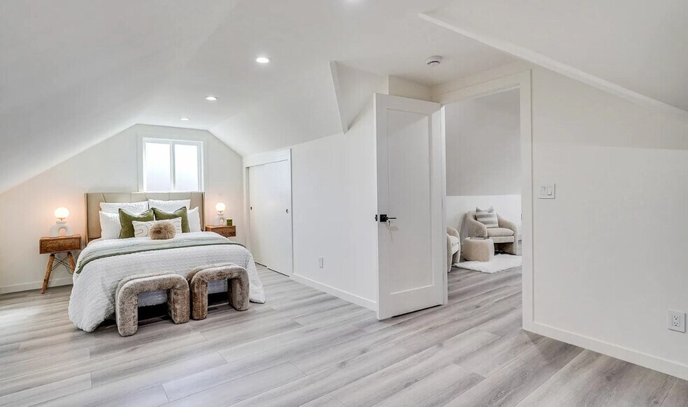 Building Photo - 331 San Antonio Ave