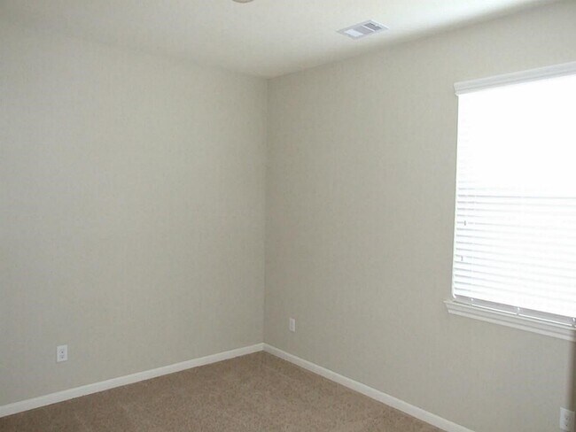 Building Photo - 29027 Crystal Rose Ln