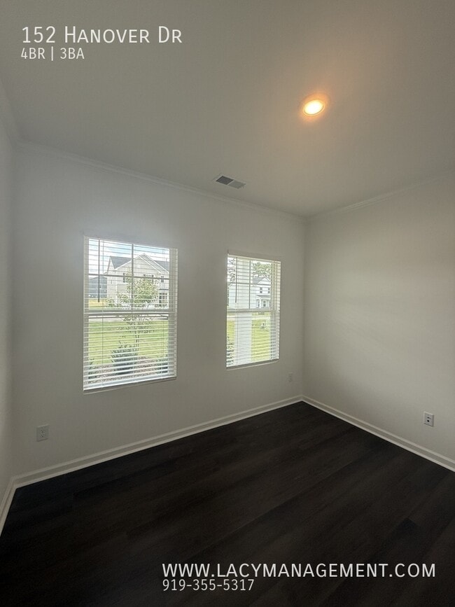 Building Photo - 152 Hanover Dr