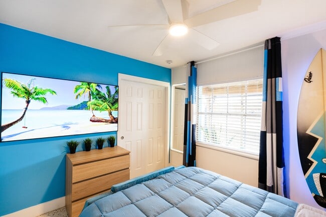 Building Photo - 2408 Caribbean Ct