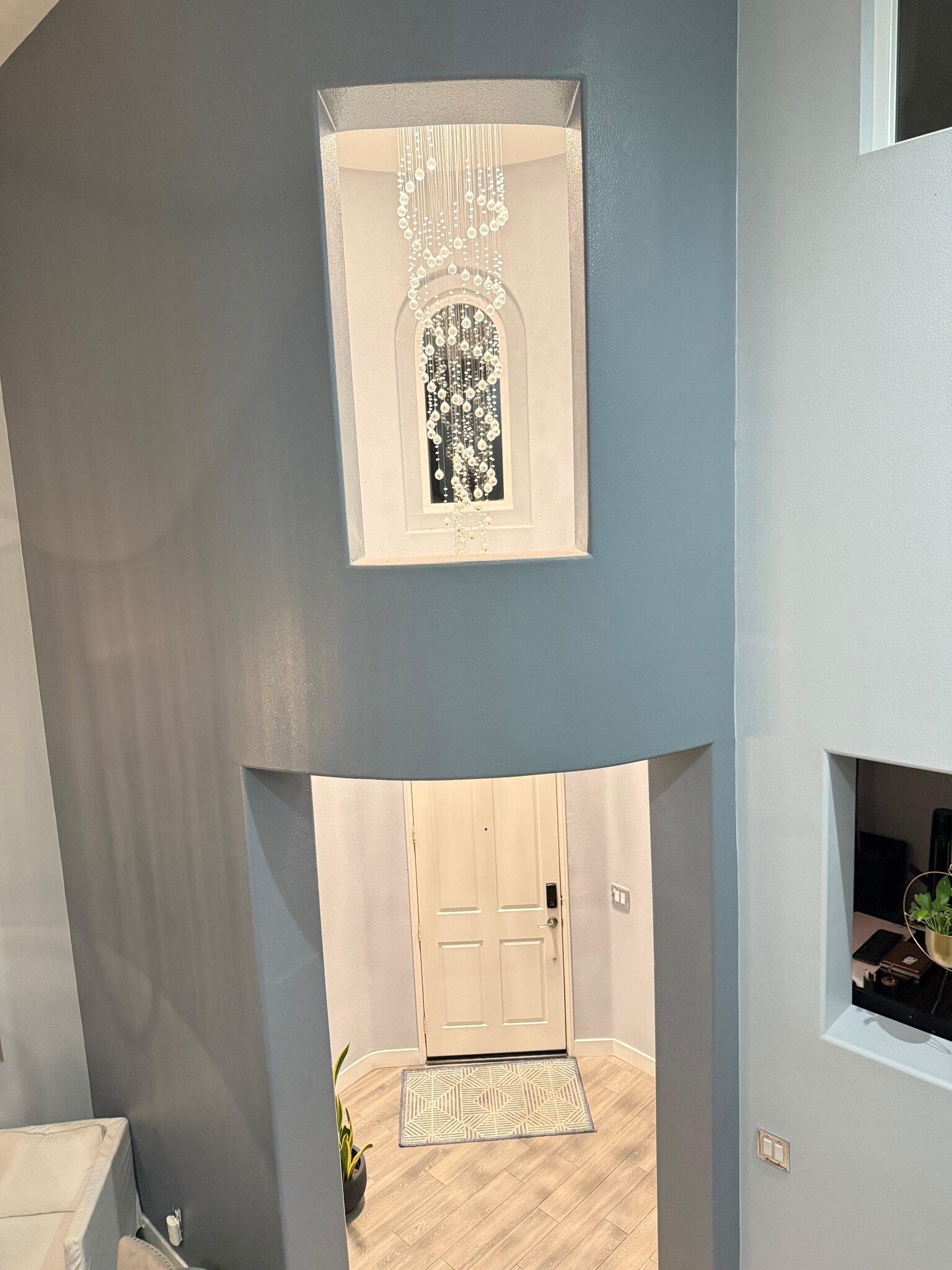 Front Entrance - 1035 Tesoro Ave