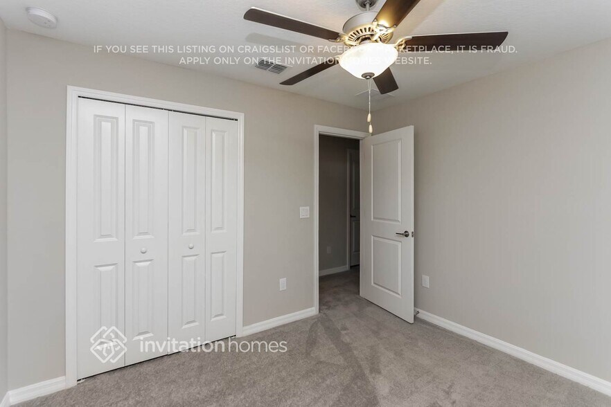 Building Photo - 8638 41st Ave E