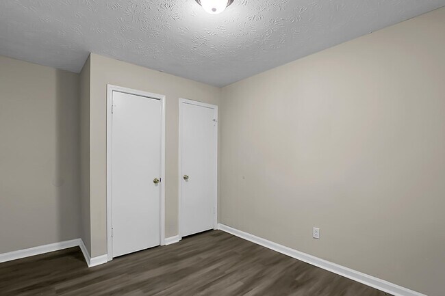 Building Photo - 1229 Creek Forest Ct NW