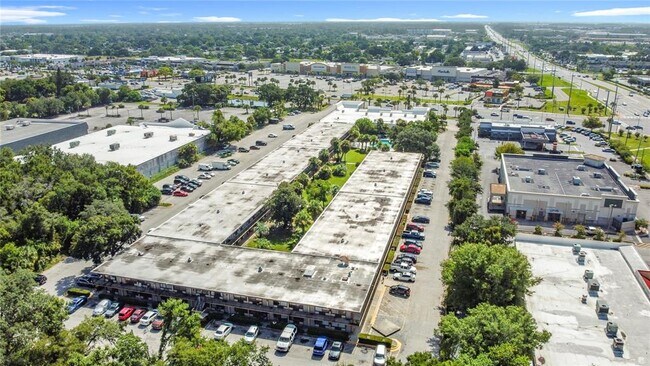 Building Photo - 7900 S Orange Blossom Trail
