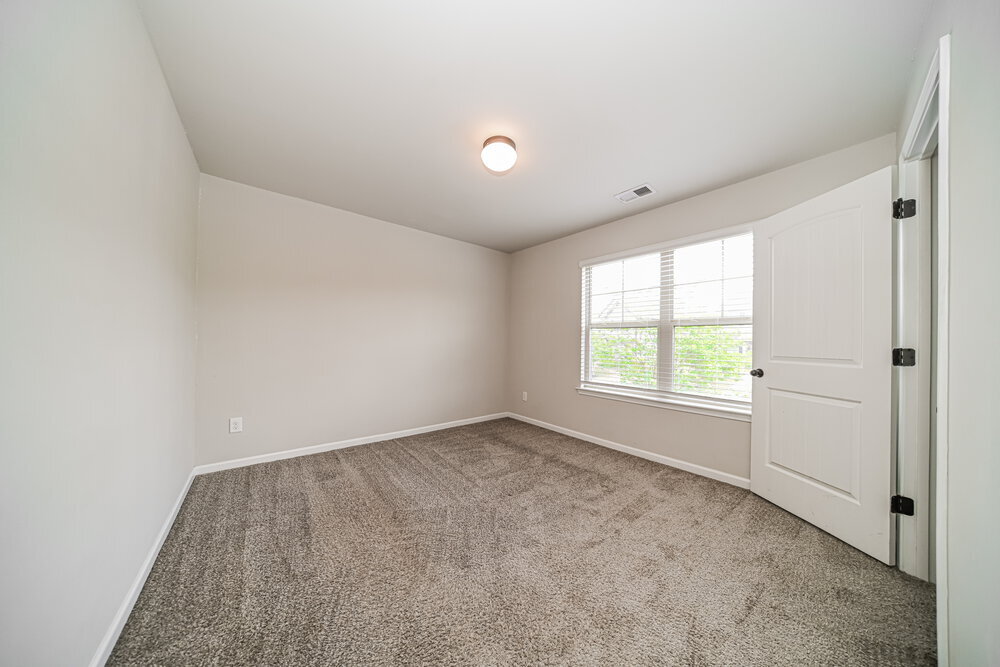 Building Photo - 139 Magnaview Dr