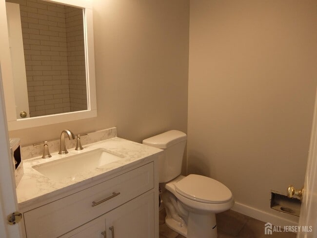 Building Photo - 2303 Pheasant Run