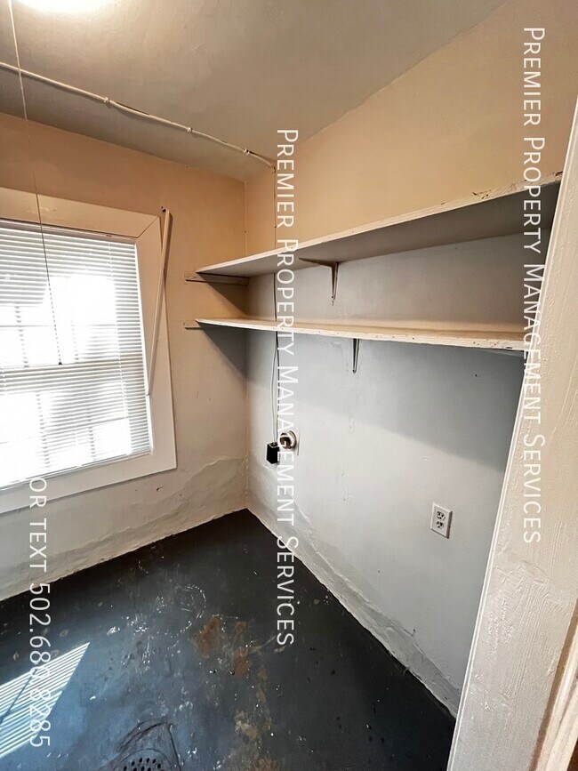 Building Photo - 1124 Carlisle Ave