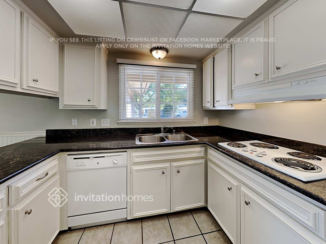 Building Photo - 5220 Paragon St