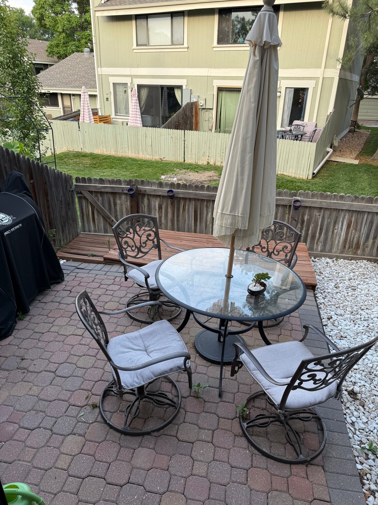 Patio with access to common area - 8960 Carr St