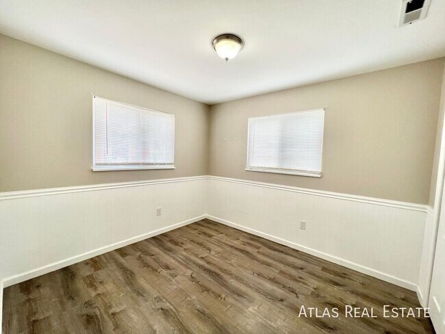 Building Photo - 1805 Eagle View Dr