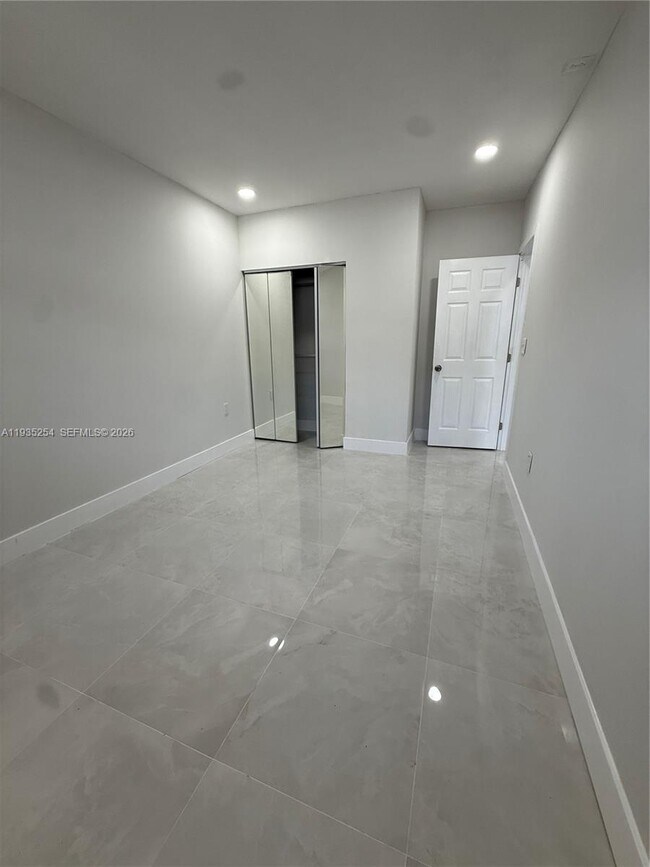 Building Photo - 3445 SW 62nd Way